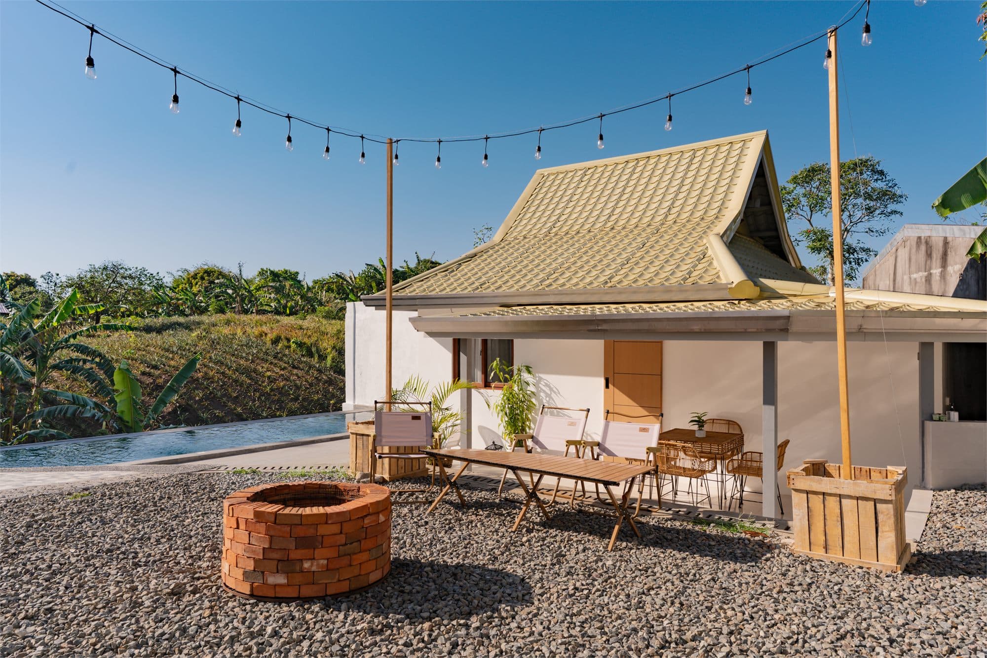 Huni private pool villa in Silang, Cavite
